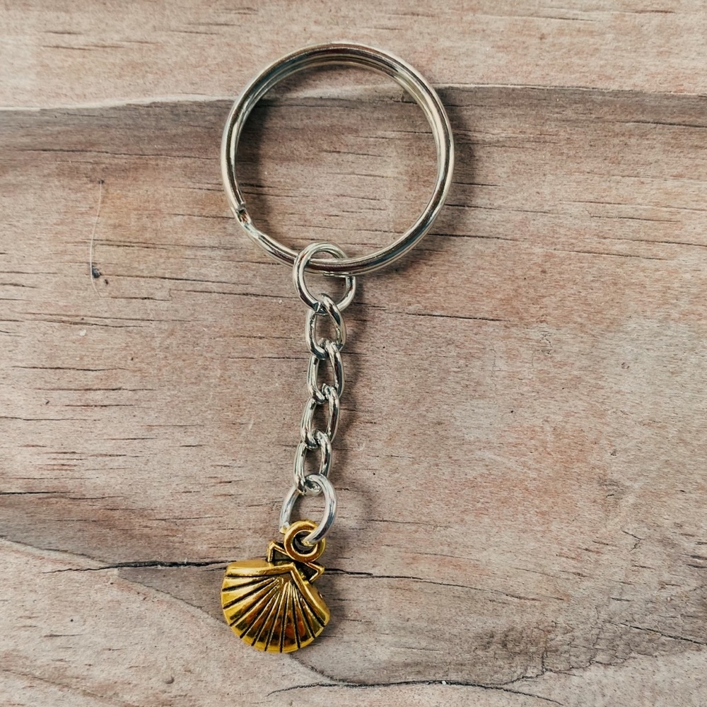 Seashell keychain gold silver handmade gift ocean mermaid beach summer travel